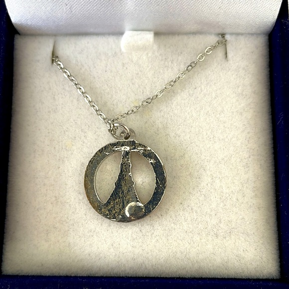 Arribas Maison Eiffel Tower Necklace Paris New In Box - Picture 11 of 11